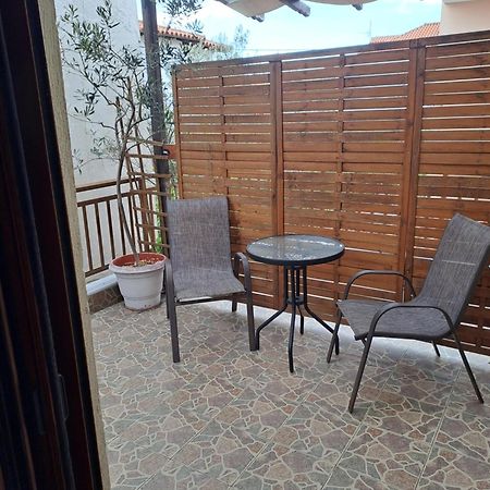 Diolkos 2 Apartment Nea Roda Bagian luar foto